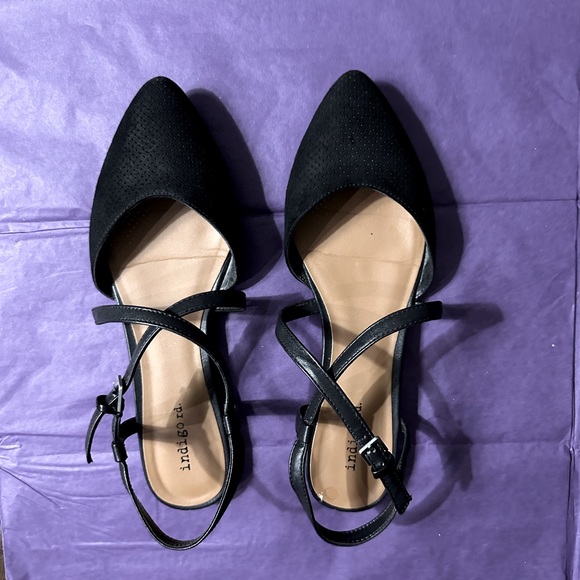 Indigo Shoes - Indigo Rd Suede Closed Toe Sandals- Black 8.5 M